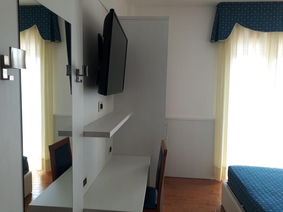 Hotel Bellevue Caorle Eksteriør bilde