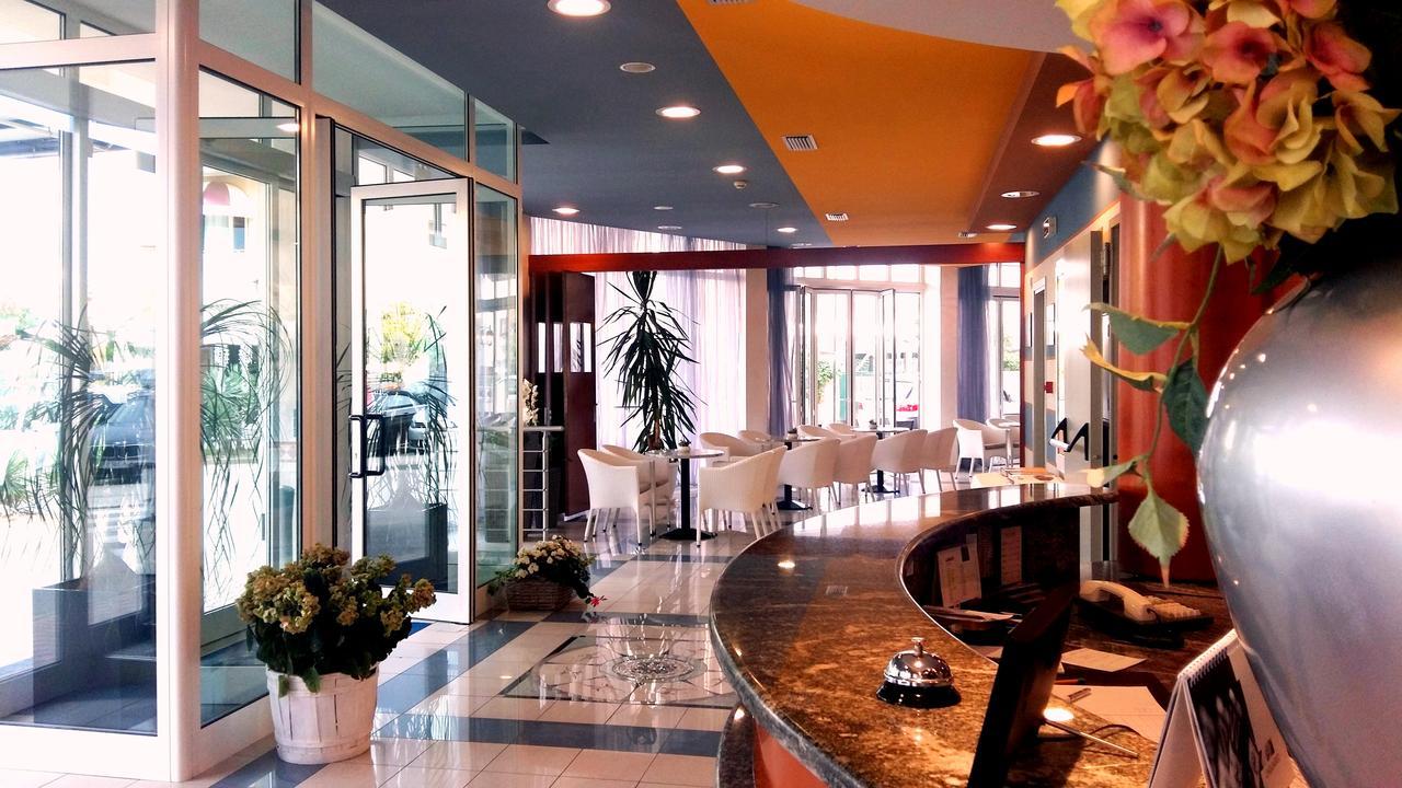 Hotel Bellevue Caorle Eksteriør bilde